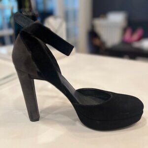 Stuart Weitzman Pumps
